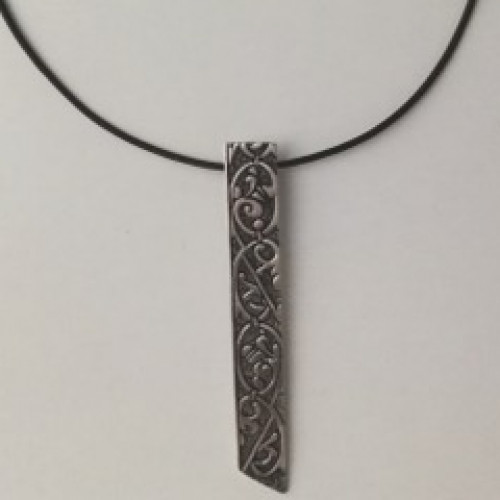 Colgante de Plata y Cuero