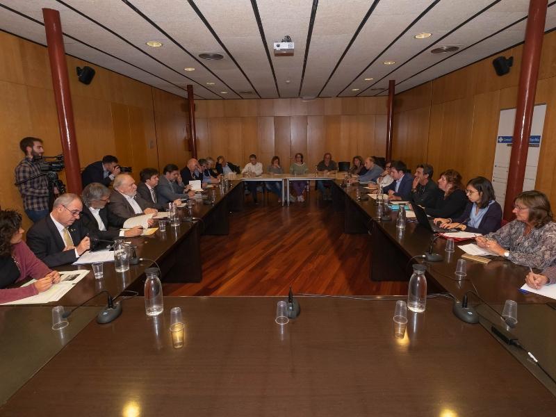 Foto 2: Reunió del Consell d'Alcaldes i Alcaldesses del Ripollès pels efectes de les restes de l'huracà Leslie