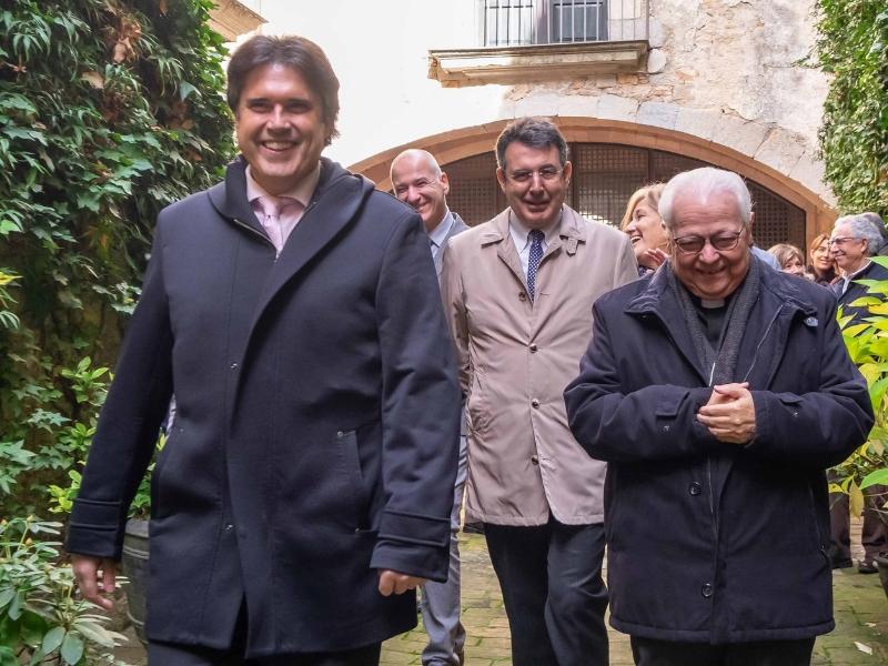 Foto 6: Miquel Noguer assisteix a l'acte de cloenda del Mil·lenari del Monestir de Sant Daniel