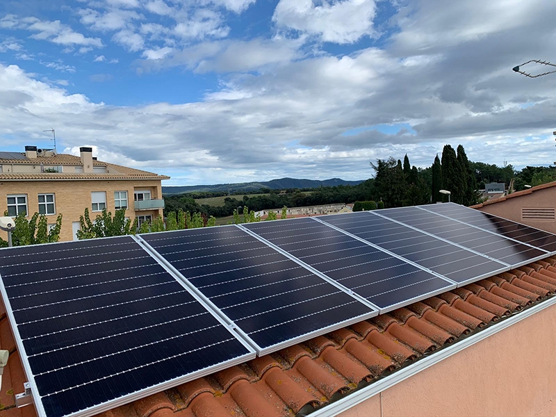 Foto : La Diputació tindrà oficines de transició energètica en els consells comarcals del Gironès, Baix Empordà i Ripollès</