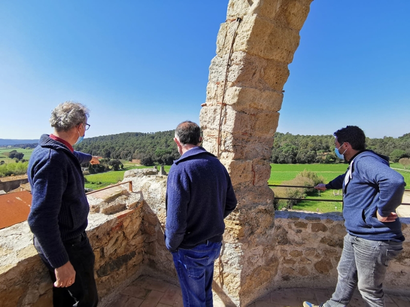 Foto 3 : Finalitzen les obres de restauració de la torre de les Hores del conjunt medieval de Peratallada
