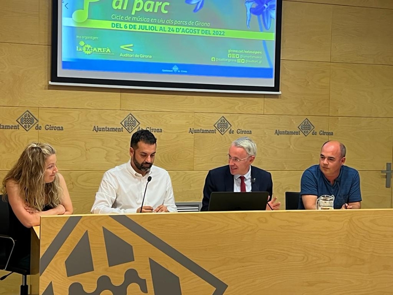 Foto 2: La sisena edició de Notes al Parc torna a portar la música en viu als barris de Girona
