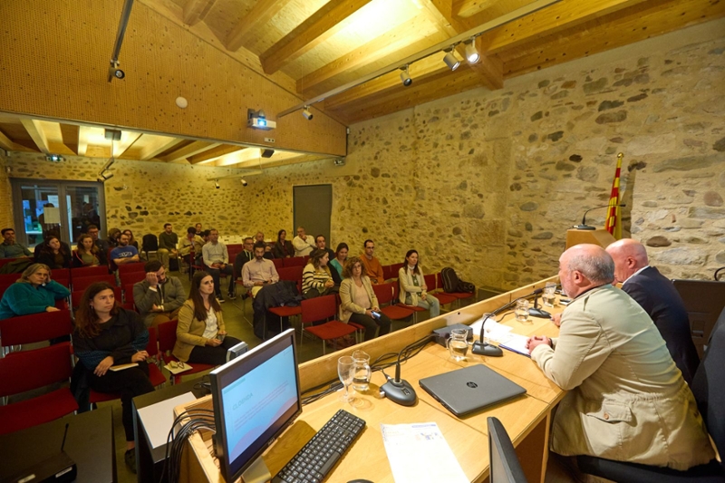 Foto 6: Èxit de participació a les Jornades de Comunitats Locals d'Energia de les comarques gironines, organitzades per la Di