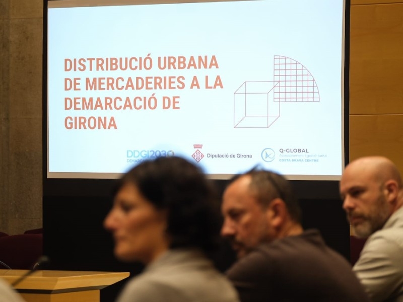 Foto 4: Presentació d'un manual de bones pràctiques per a la distribució urbana de mercaderies a les comarques gironines
