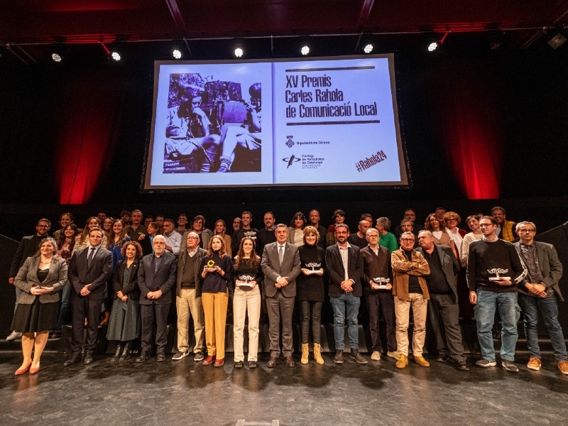Foto 3: Lliurats els guardons dels XV Premis Carles Rahola de Comunicació Local a l'Auditori de Girona
