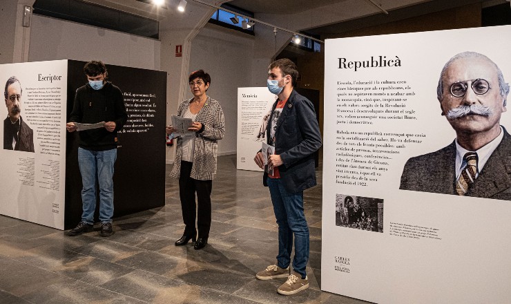 Roses acull 'exposició «Carles Rahola. Una vida republicana»